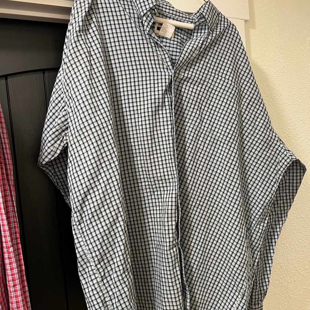 Wrangler Black and White and Blue Plaid Casual Shirt